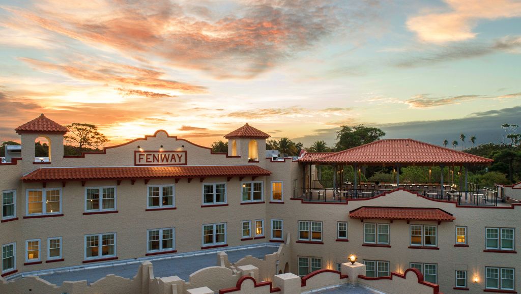 About HiFi Rooftop Lounges in Dunedin, FL Fenway Hotel